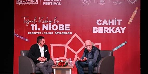 Usta Sanatçı Cahit Berkay Manisalılarla Buluştu
